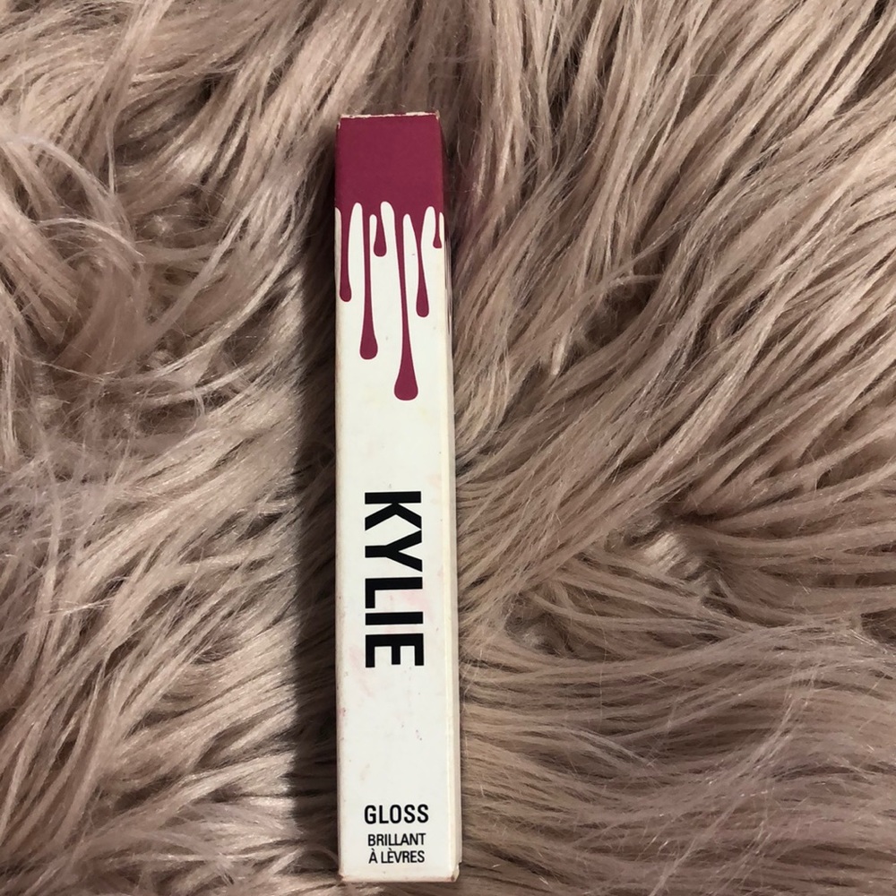 Kylie Gloss in Posie K